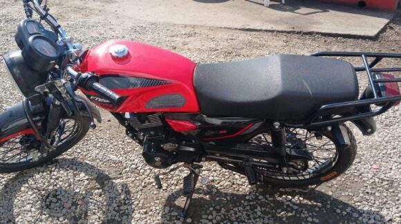 Recuperan motocicleta y tráiler robados en Mazatlán, Sinaloa; estaban abandonados en distintos puntos