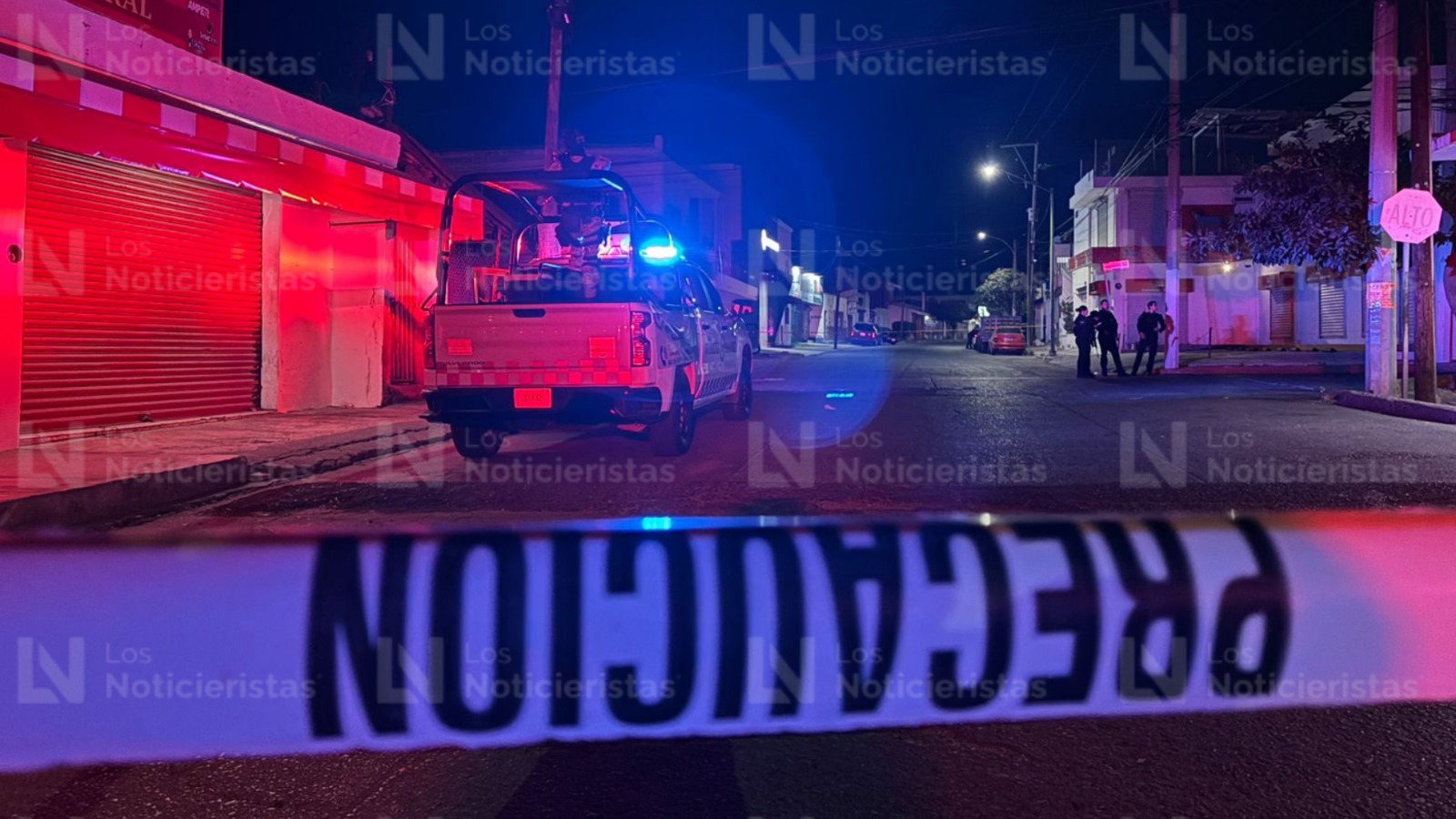 Mujer es atacada a balazos en inmediaciones del Mercadito Rafael Buelna, en Culiacán