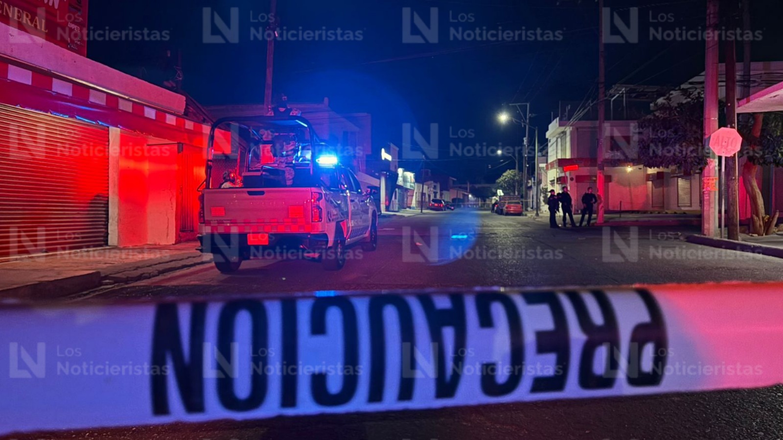 Mujer es atacada a balazos en inmediaciones del Mercadito Rafael Buelna, en Culiacán