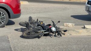 mujer motociclista sufre accidente en los mochis sinaloa