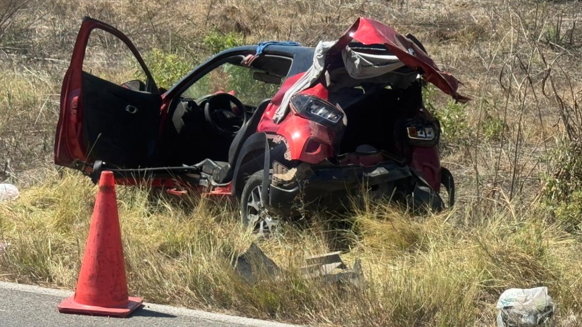 mujer resulta herida tras volcadura en la mexico 15 en salvador alvarado