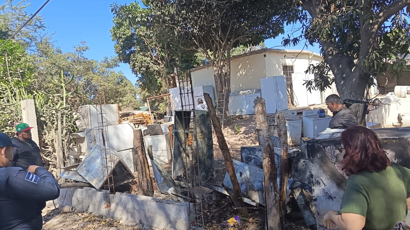 Negocio de lavadoras se incendia en Ahome, Sinaloa