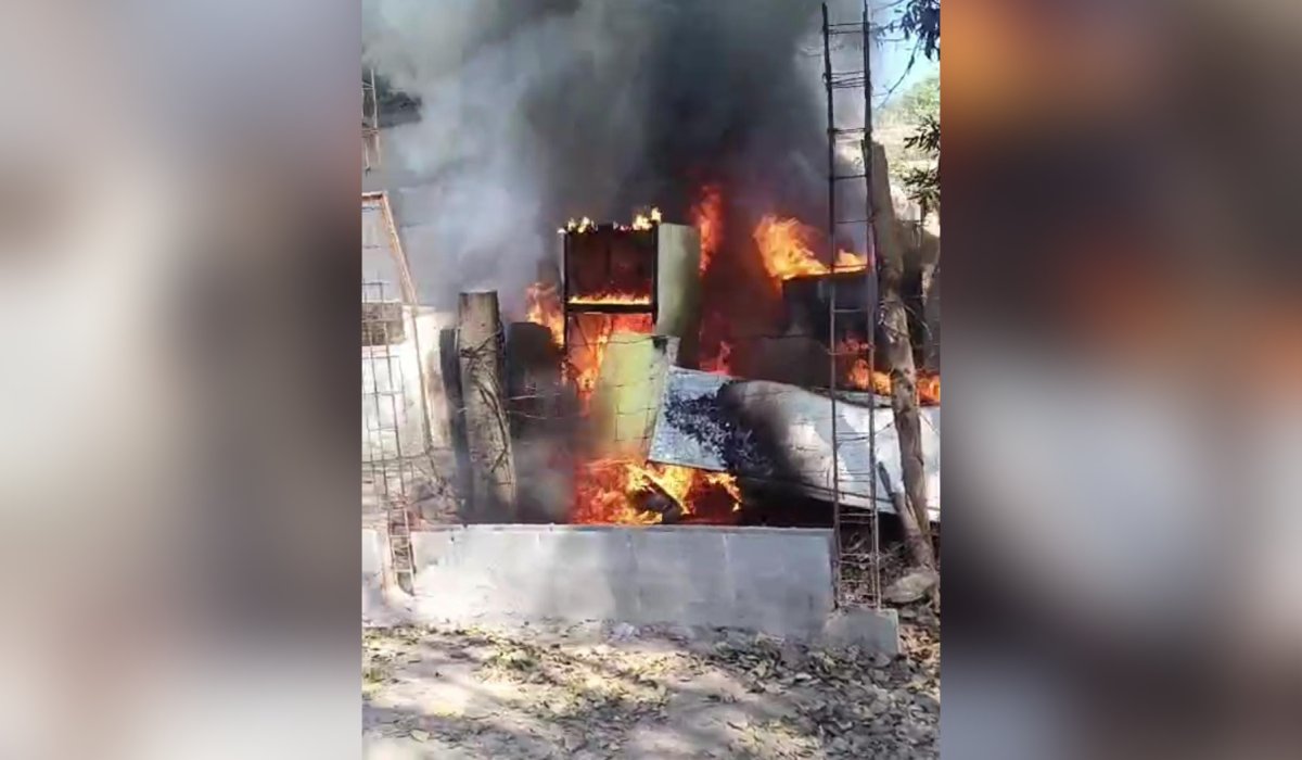 Negocio de lavadoras se incendia en Ahome, Sinaloa