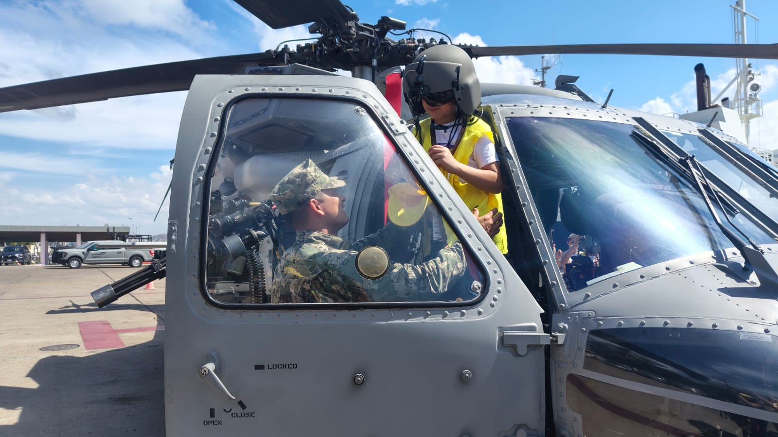 Niños y jóvenes del CRIT Sinaloa visitan la Cuarta Región Naval en Mazatlán