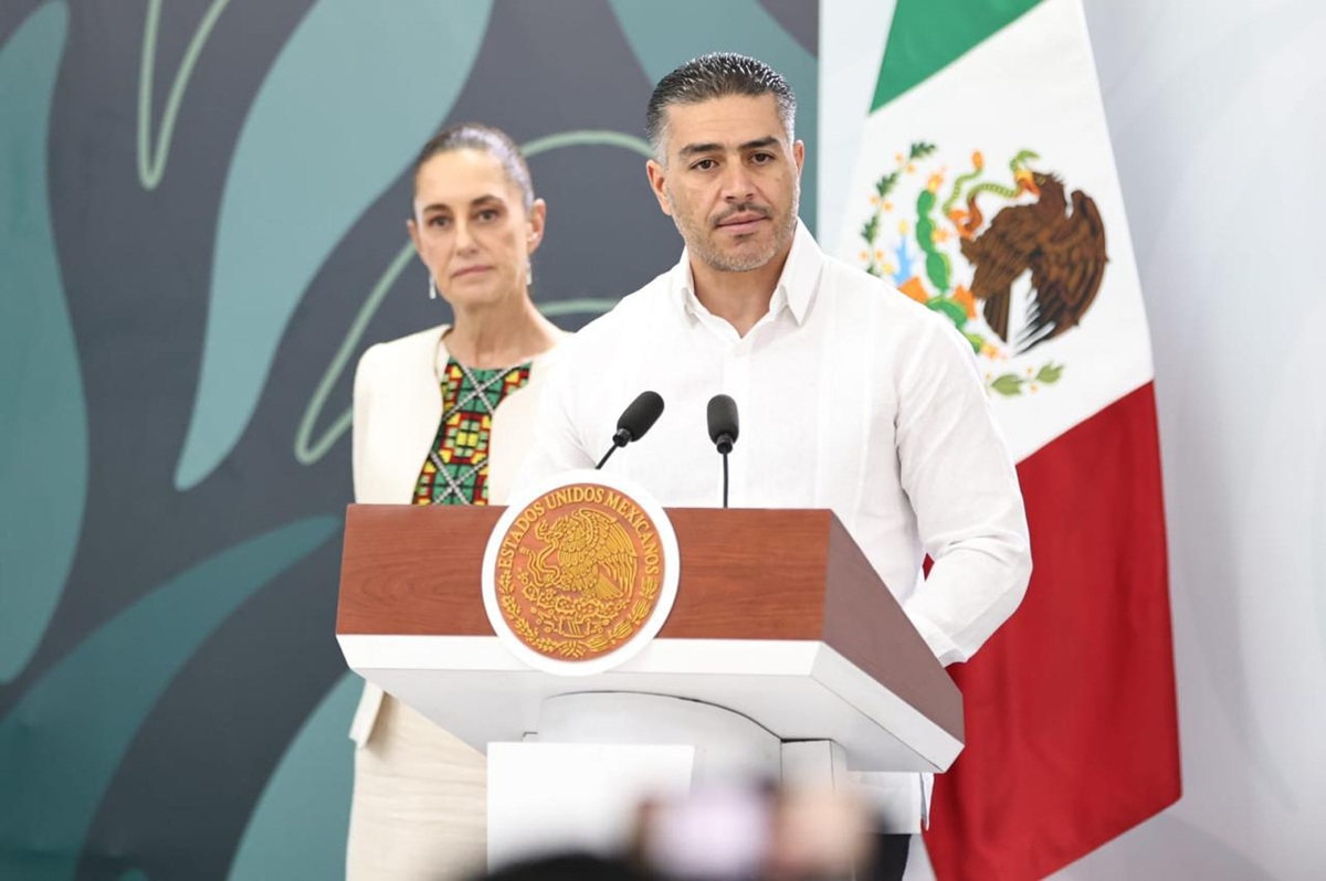Omar García Harfuch y Claudia Sheinbaum en conferencia 'mañanera'