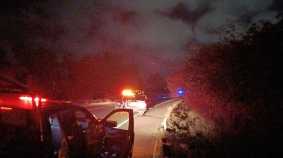 ¡Traía un pasamontañas! Localizan a hombre sin vida sobre carretera al norte de Mazatlán, Sinaloa