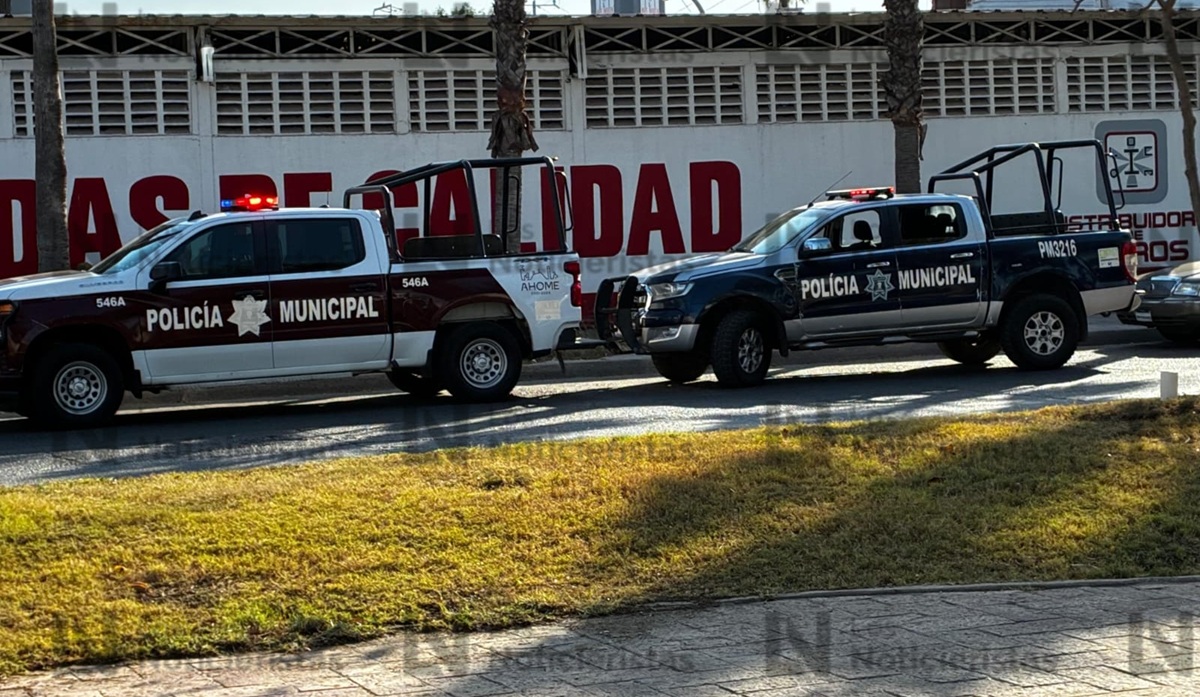Adulto mayor pierde la vida afuera de banco, en Los Mochis.