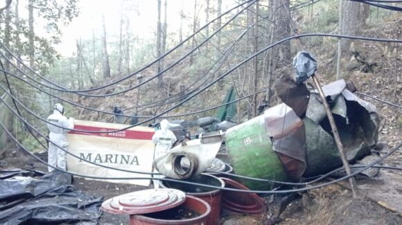 Asesta Marina, duro golpe al narco en Durango; destruyen dos laboratorios clandestinos en La Galancita