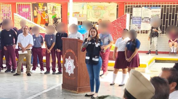 Simulacro escolar activa alarma preventiva y fortalece cultura de seguridad entre estudiantes en Mazatlán, Sinaloa