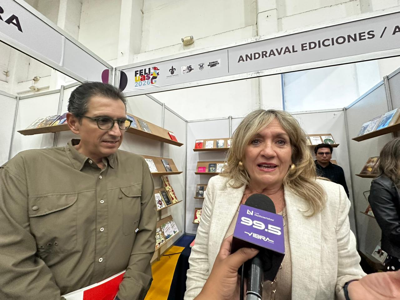 Presentación del libro Las emociones en pocas palabras en la FeliUAS de Mazatlán