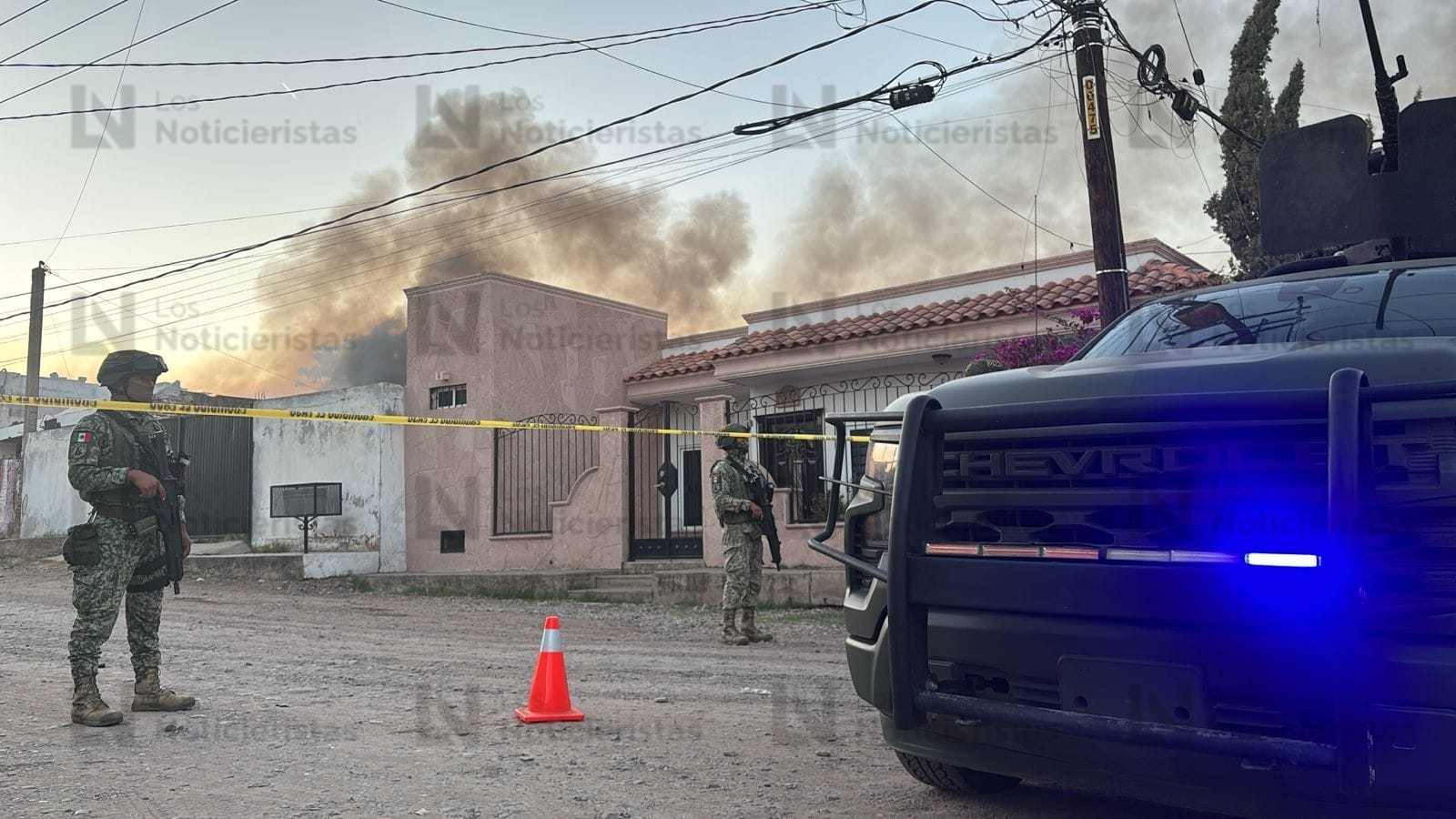 Incendian el domicilio donde 3 hombres fueron ejecutados la colonia Lázaro Cárdenas en Culiacán