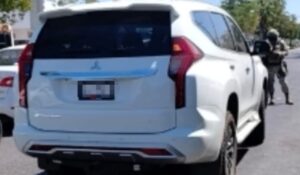 Recuperan dos camionetas con reporte de robo en Culiacán