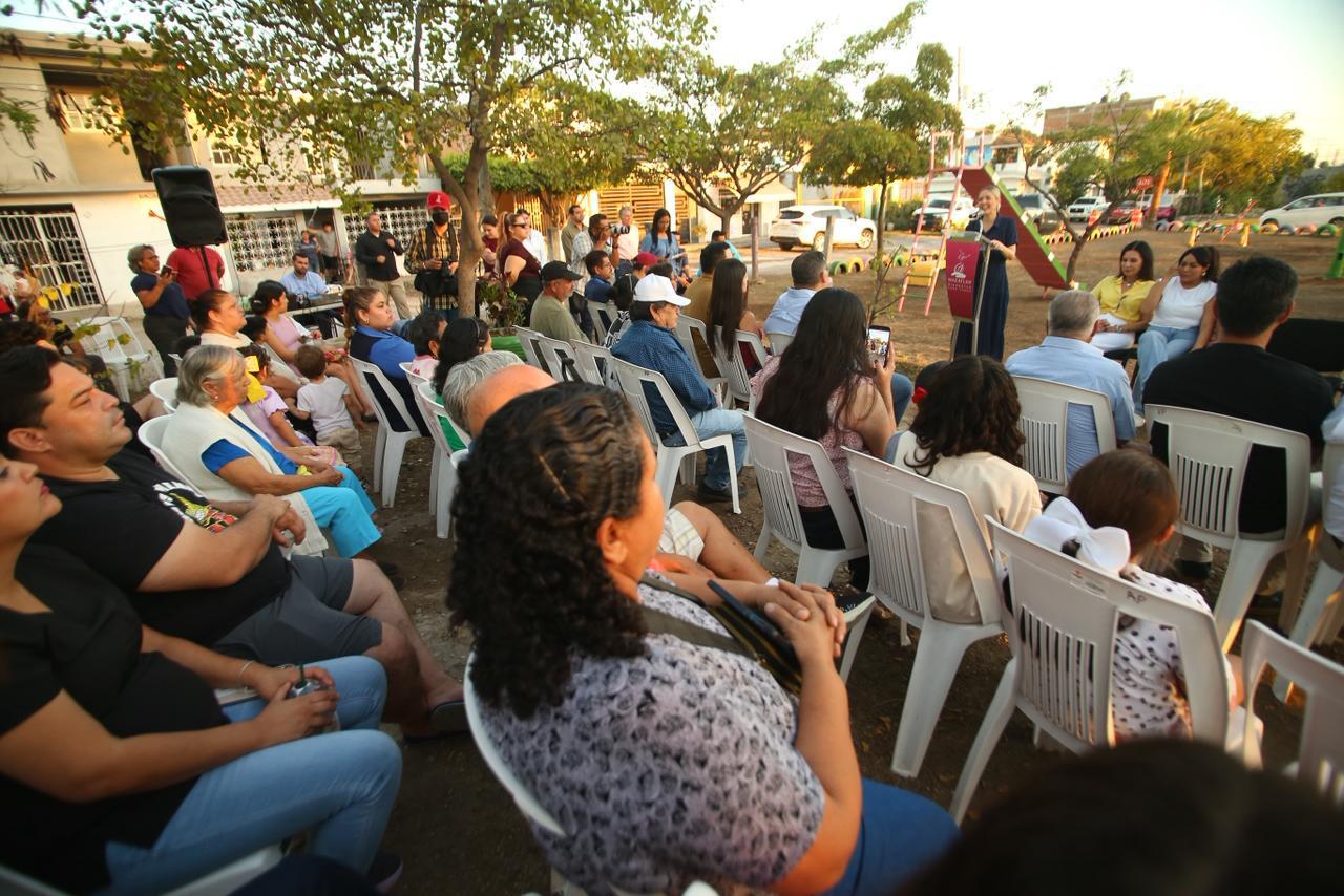 Rehabilitan parque de la colonia Olímpica, en Mazatlán