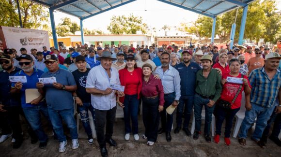 Bienpesca beneficia a 3 mil 505 pescadores en El Huitussi, Guasave, Sinaloa; entregan reposición de tarjetas