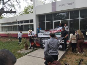 Productores inicia resistencia pacífica en SADER