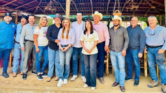 Diputados de la Comisión de Desarrollo Económico sostienen encuentro con sectores productivos de El Fuerte, Sinaloa