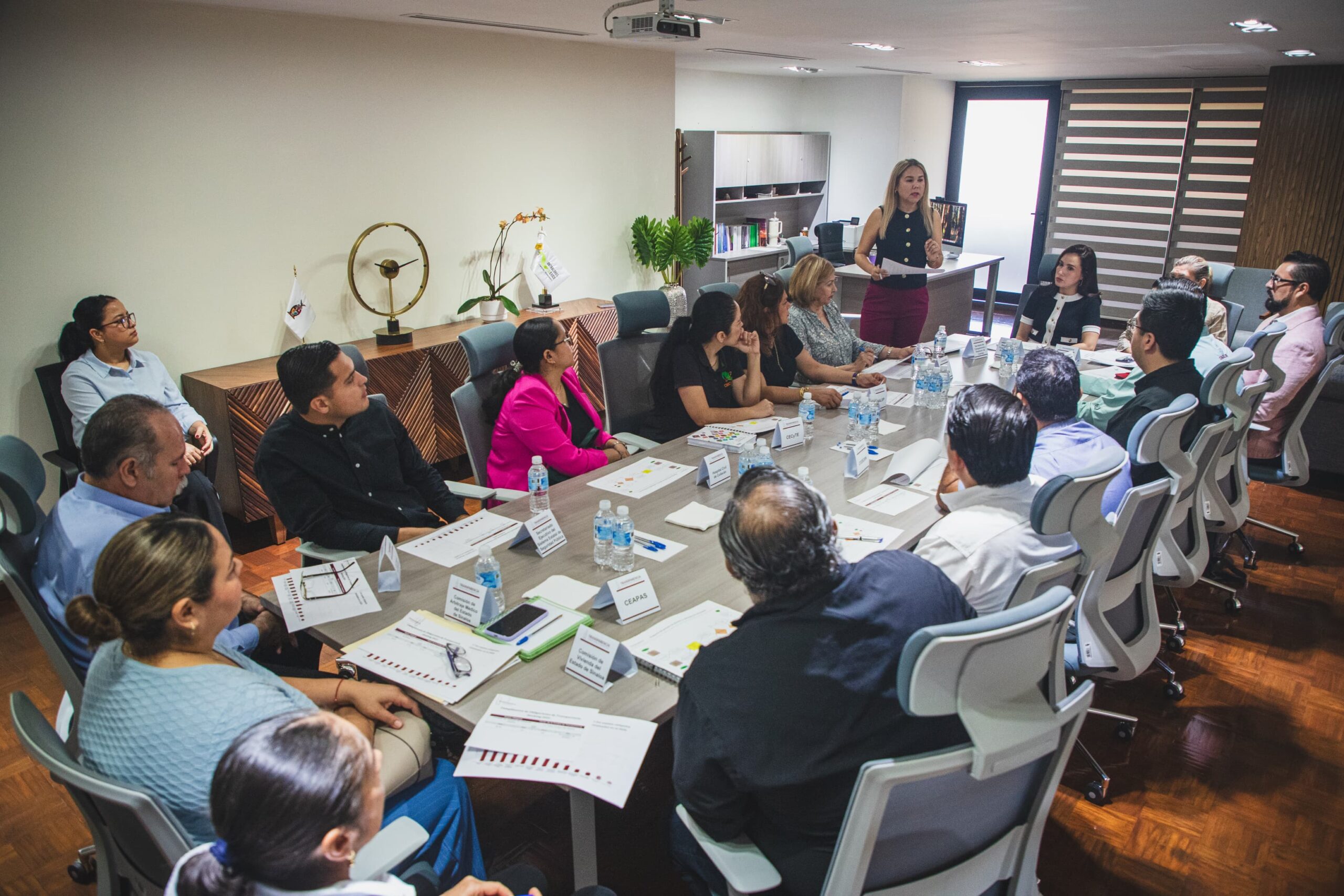 Reunión de trabajo de la Secretaría de Transparencia con Unidades de organismos descentralizados