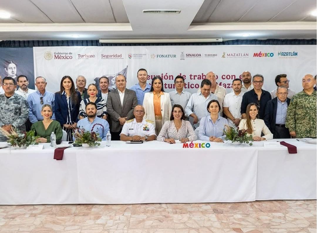 Reunión entre empresarios del sector turístico en Mazatlán