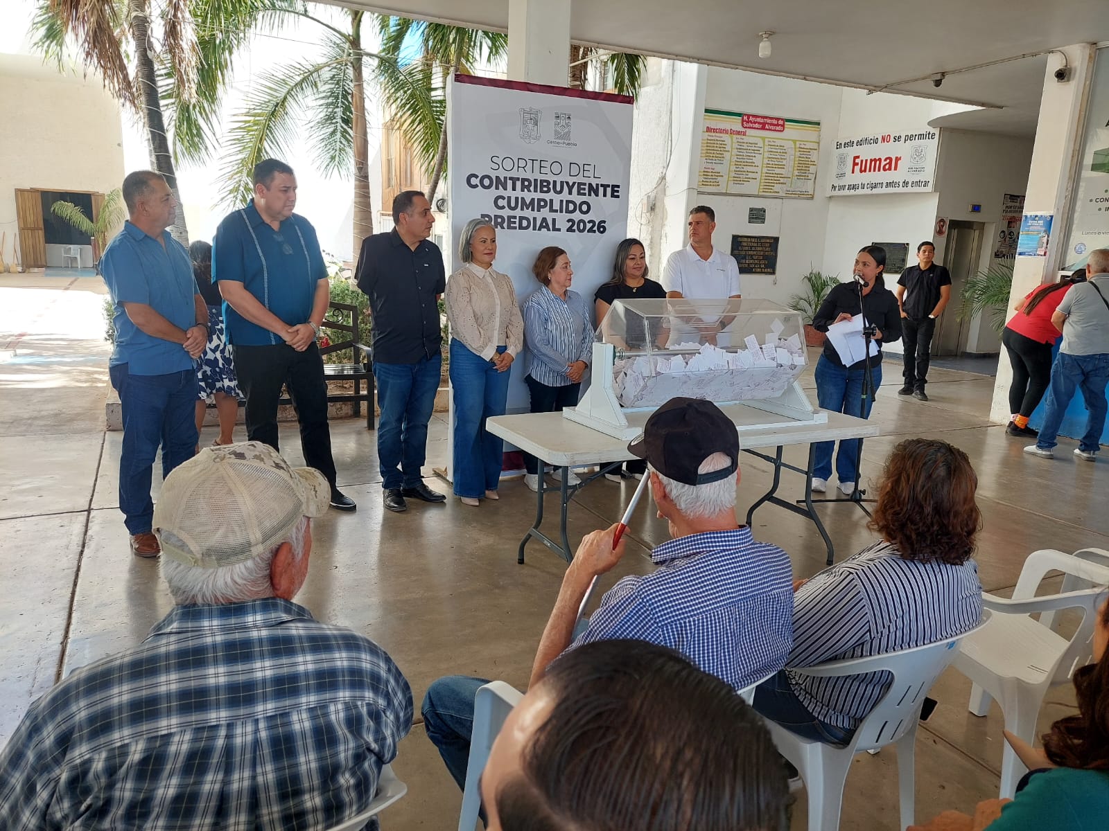 Realizan rifa del contribuyente cumplido en Salvador Alvarado