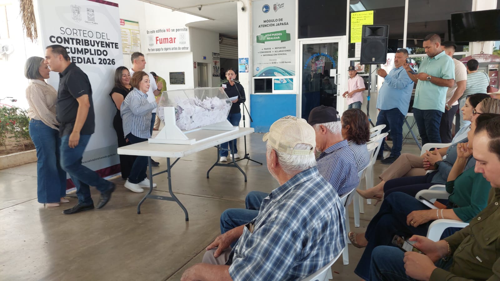Realizan rifa del contribuyente cumplido en Salvador Alvarado