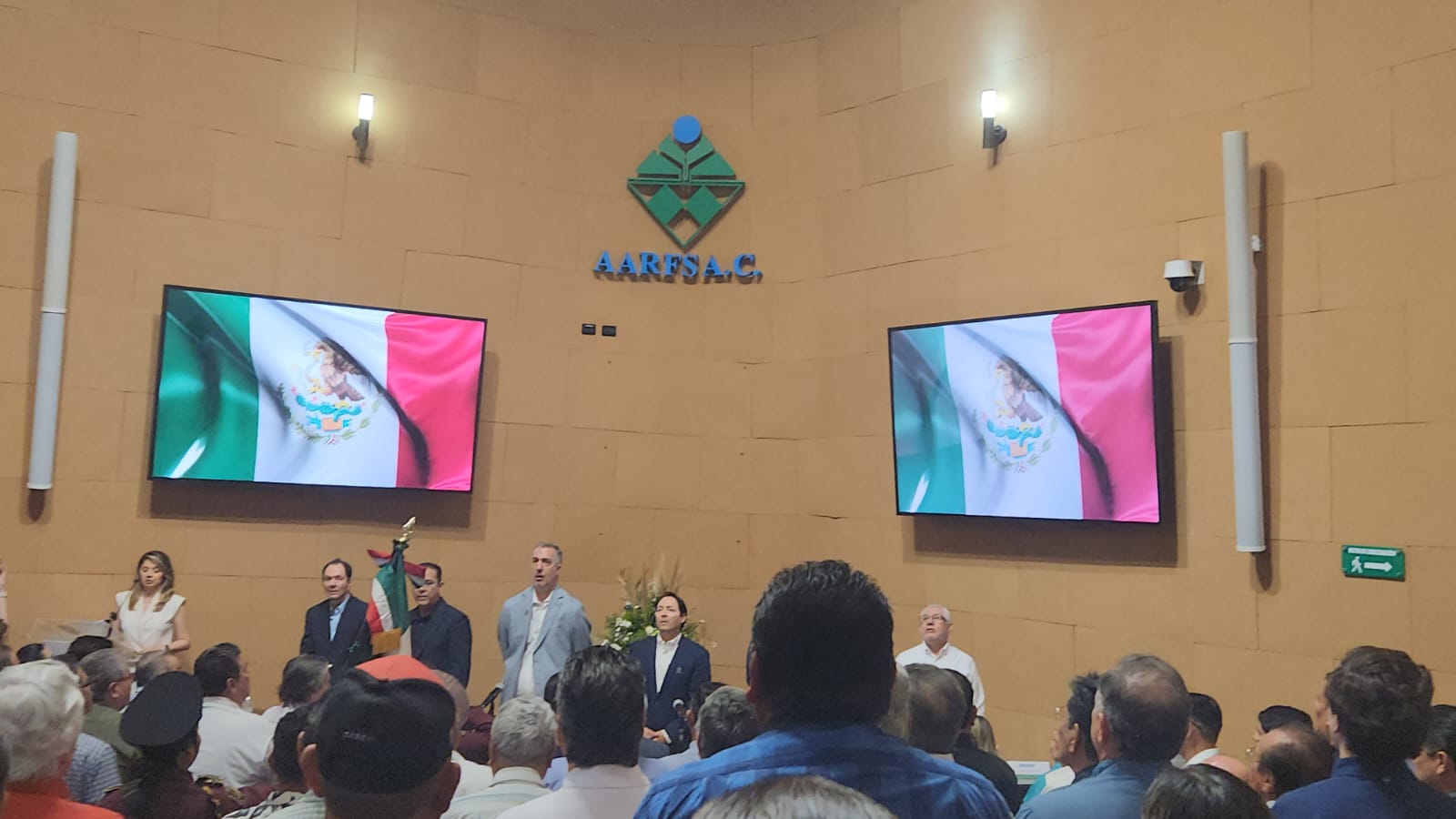 Luis Xavier Zazueta su primer informe al frente de la AARFS