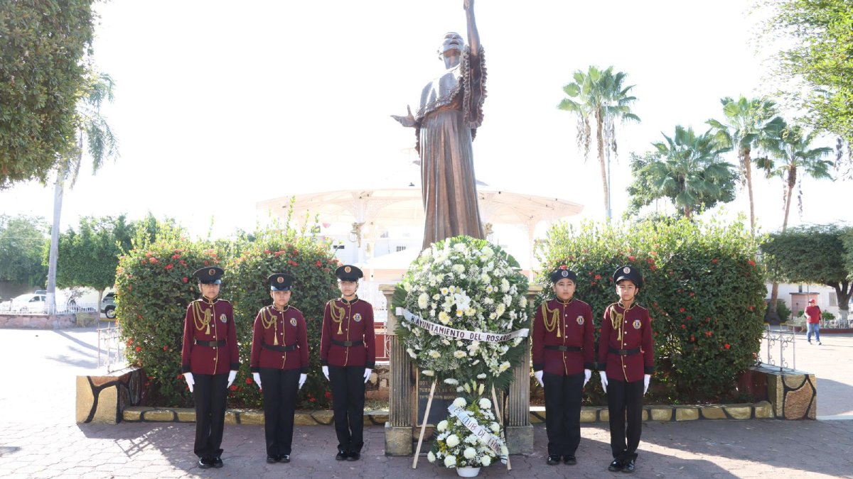 rosario sinaloa rinde homenaje a lola beltran escolta