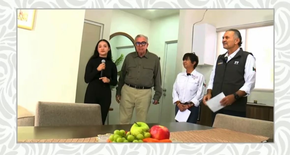 ruben rocha hizo entrega de la primera vivienda del bienestar en sinaloa