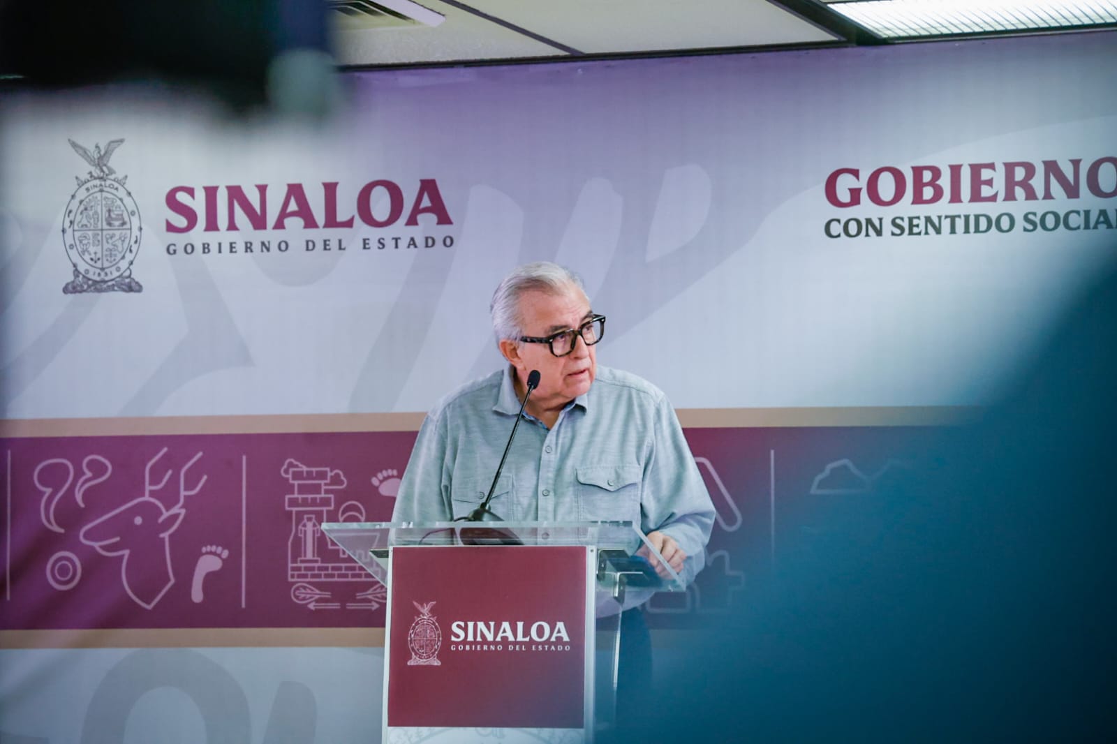 ruben rocha moya gobernador de sinaloa