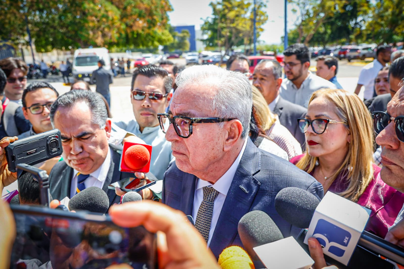 ruben rocha moya gobernador de sinaloa