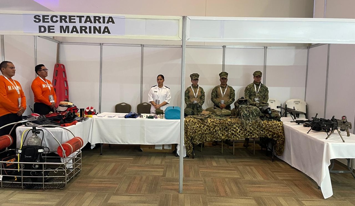 Marina da a conocer su oferta educativa en Congreso minero en Mazatlán