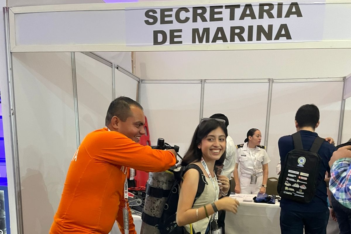 Marina da a conocer su oferta educativa en Congreso minero en Mazatlán