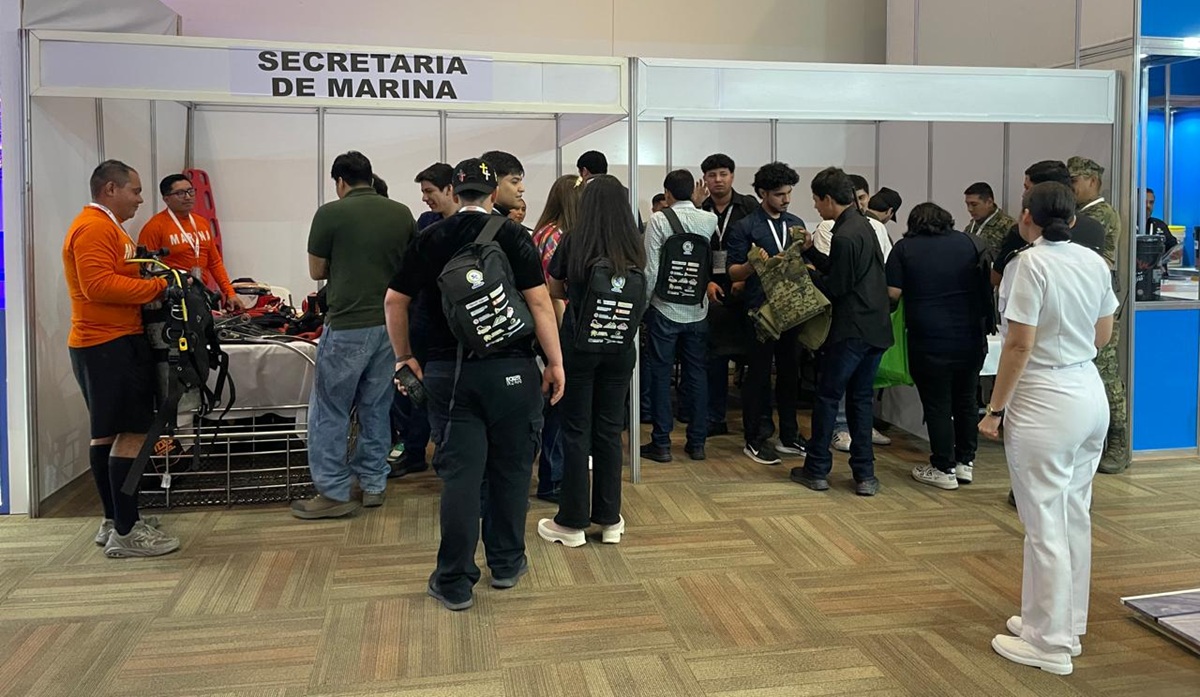 Marina da a conocer su oferta educativa en Congreso minero en Mazatlán