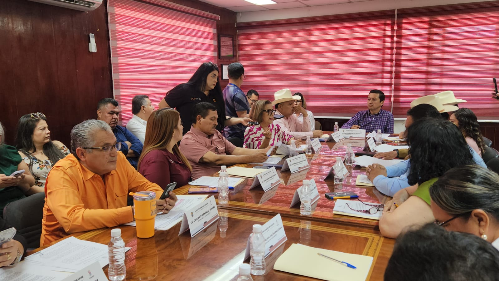 Sesión de Cabildo en Guasave