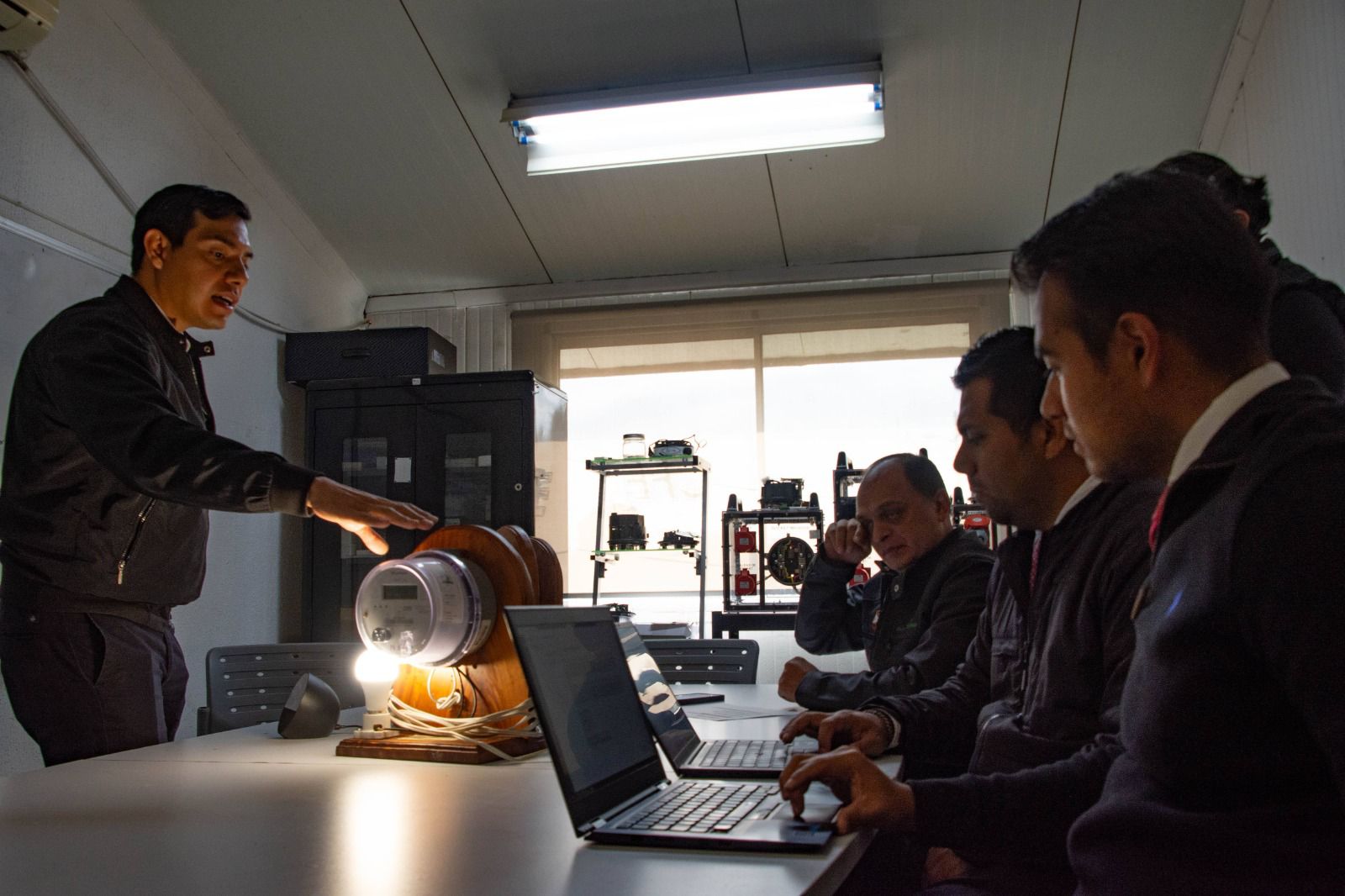 La CFE desarrolla innovaciones tecnológicas para fortalecer la confiabilidad del servicio eléctrica