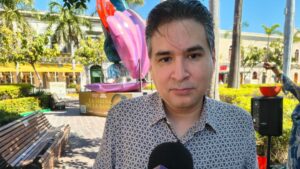 tenor carlos zapien canta para apoyar orfanato de mazatlan
