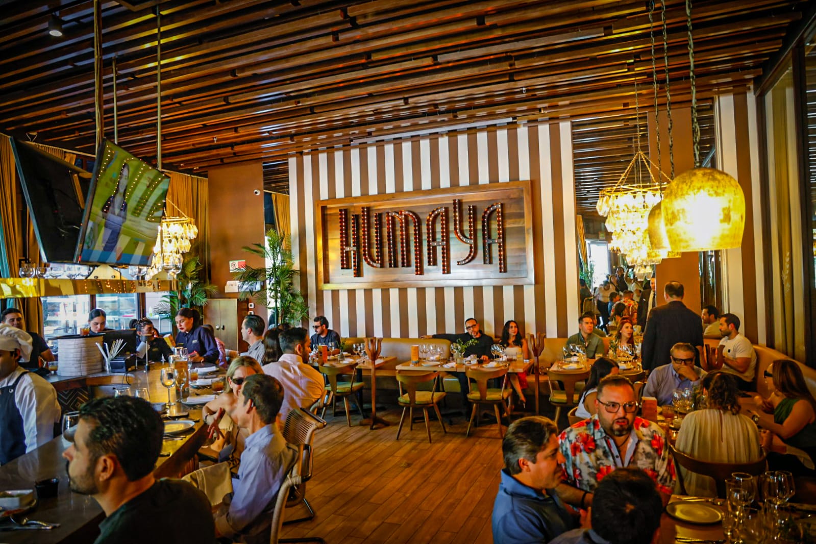 Celebran tercer aniversario del restaurante Humaya en Culiacán