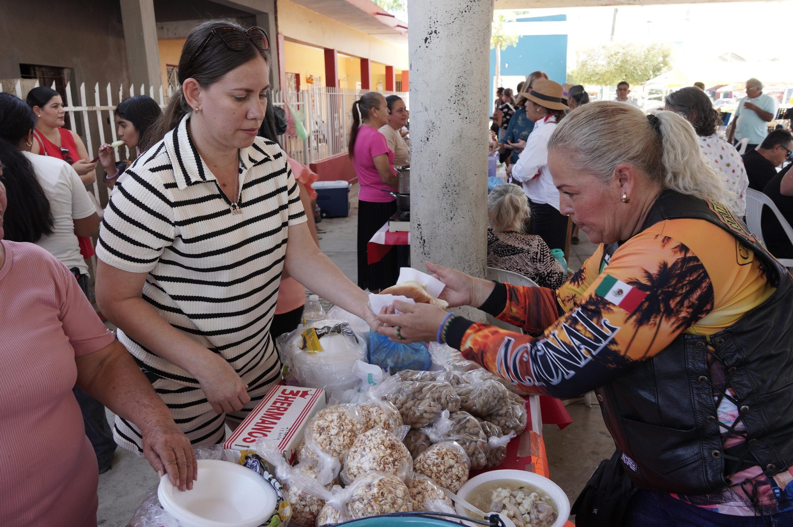 Tianguis de Comida Típica y Artesanías en El Recodo, Mazatlán