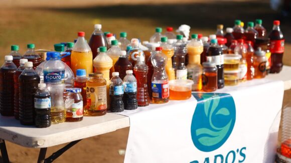Recolectan 235 litros de aceite de cocina usados con la Carrera por el Agua Jumapam 2026 en Mazatlán, Sinaloa