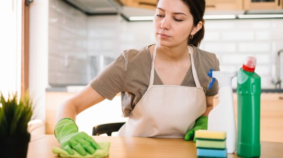 El trabajo doméstico es esencial, no invisible… celebra este Día de las Trabajadoras del Hogar con estas frases
