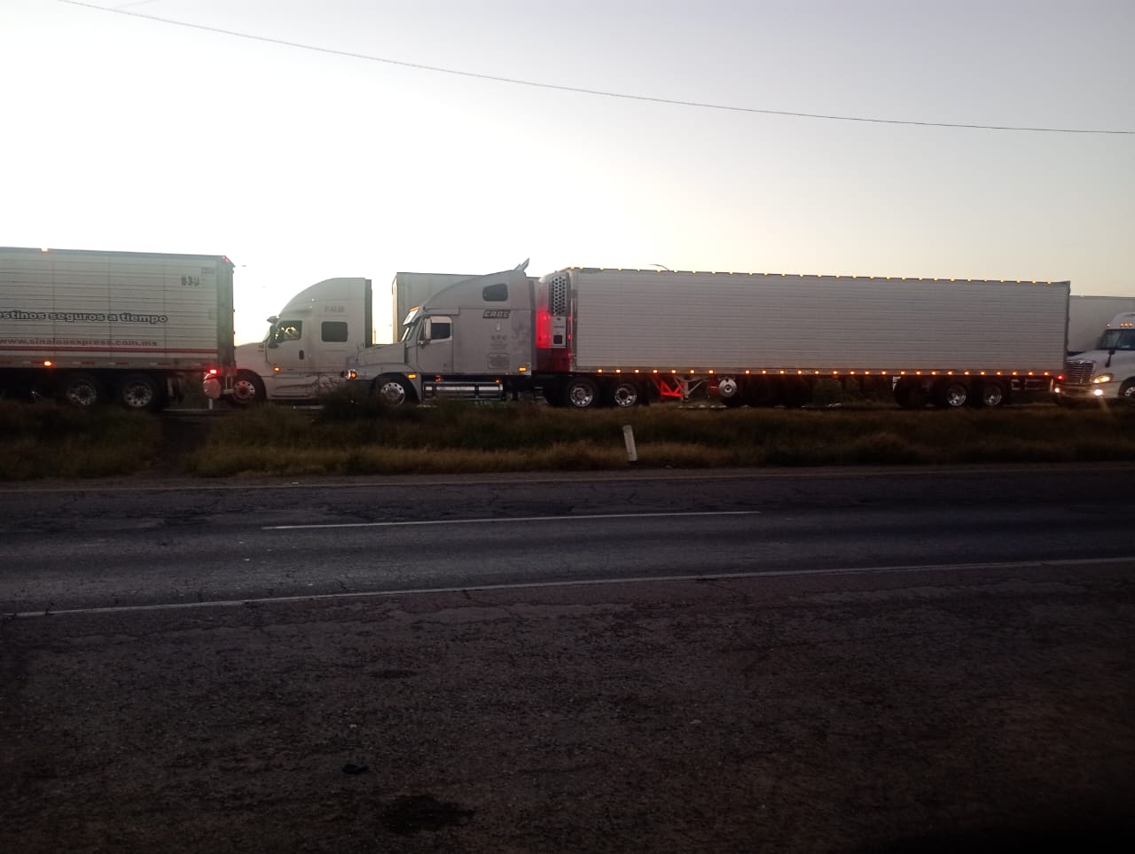 Punto de revisión del Ejercito en norte de Sinaloa