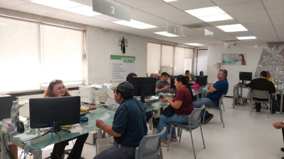Recaudación de Rentas alerta por miles de vehículos abandonados en Salvador Alvarado; llaman a aprovechar programa para darlos de baja