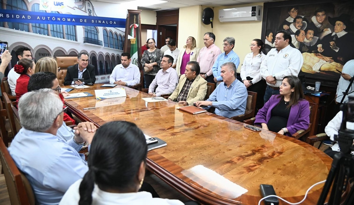 UAS entrega recursos del emplazamiento a huelga al Suntuas