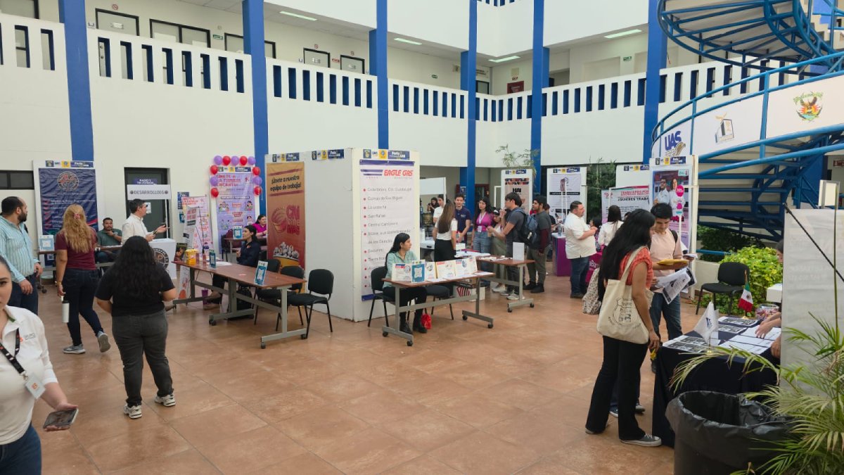 universidad celebra feria de vinculacion uas 2026 stands