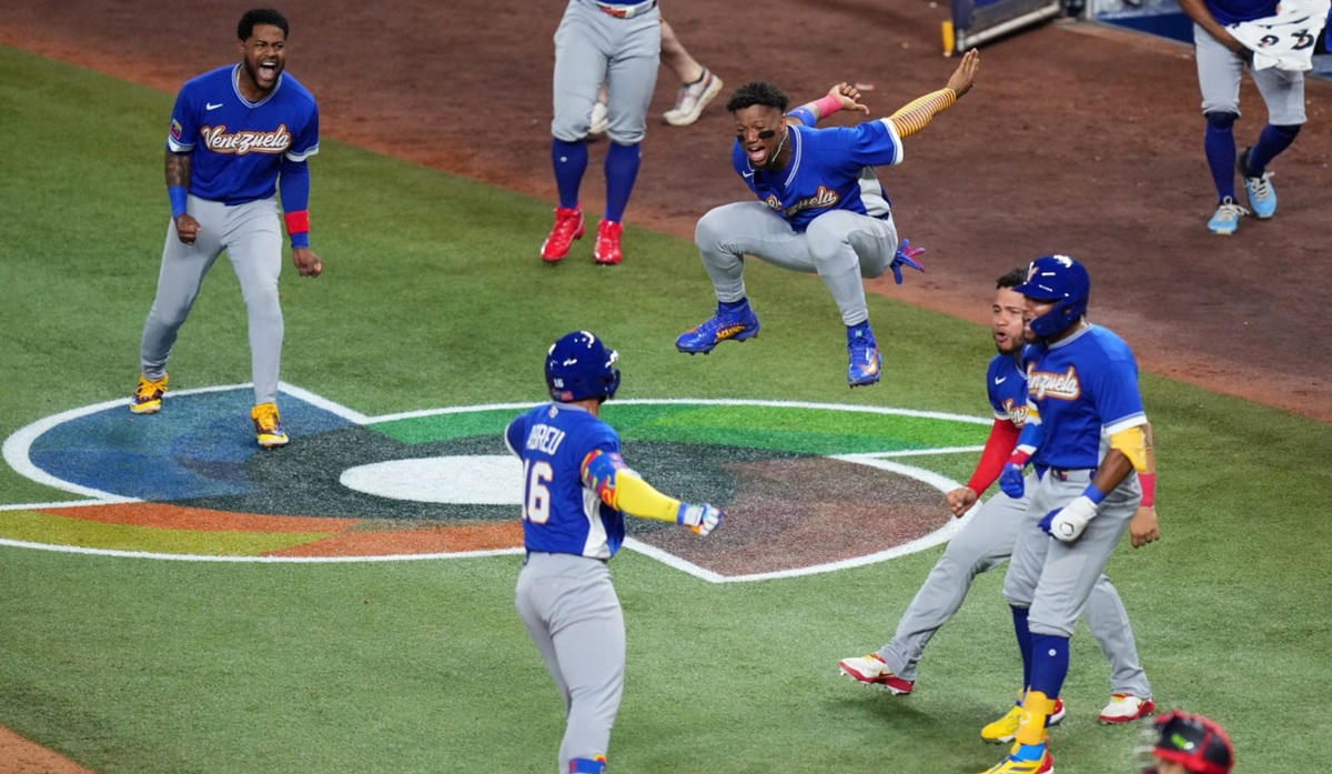 Venezuela pasa a semifinales del Clásico Mundial de Beisbol