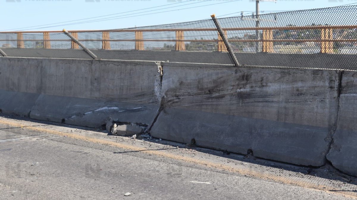 volcadura en carretera internacional al sur de mazatlan roce