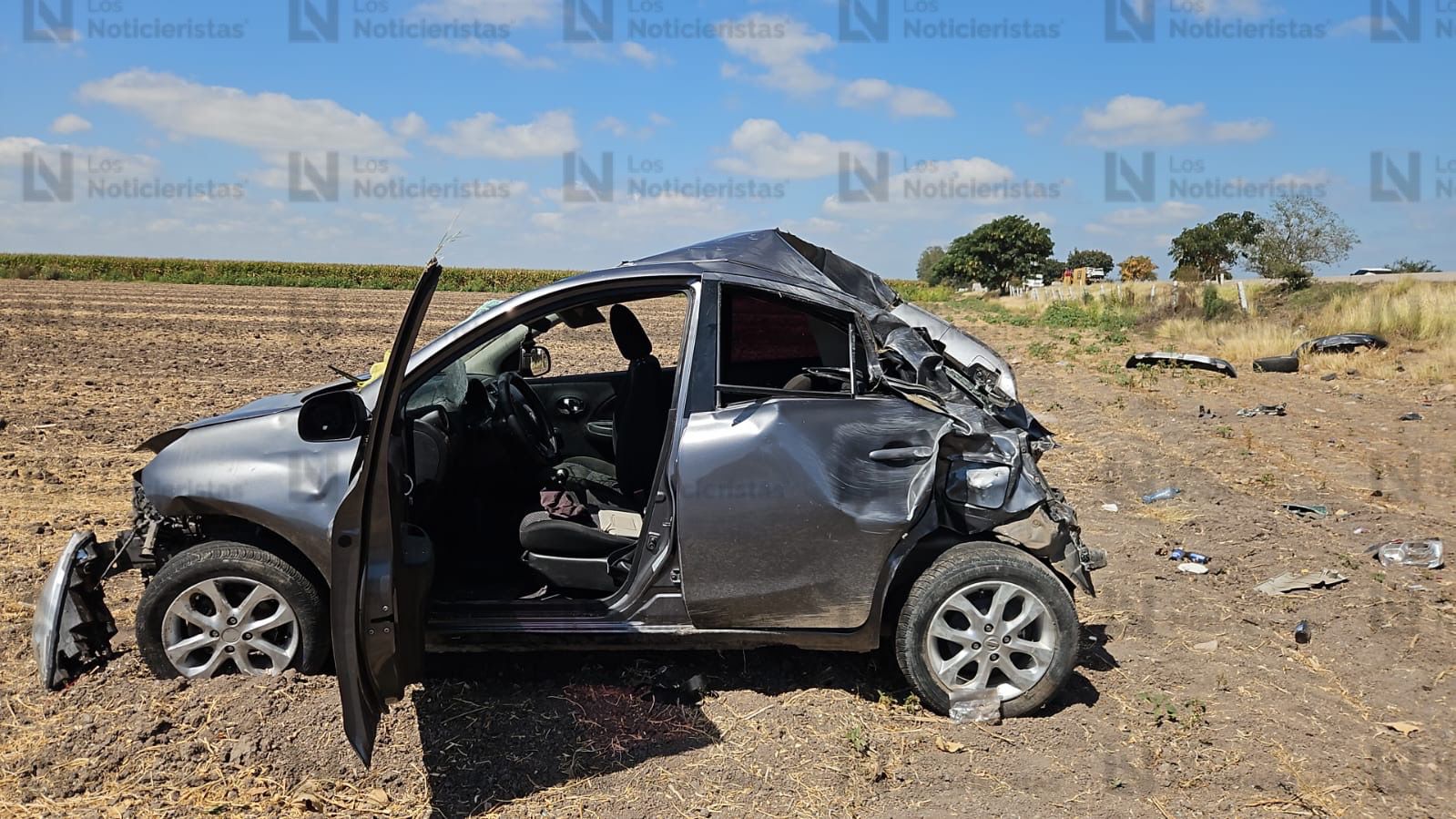 Volcadura sobre La Costera de Culiacán, deja dos lesionados