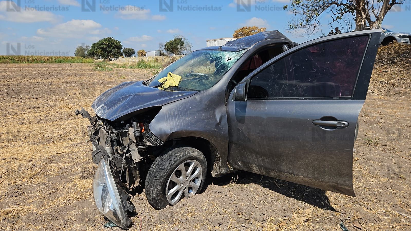 Volcadura sobre La Costera de Culiacán, deja dos lesionados