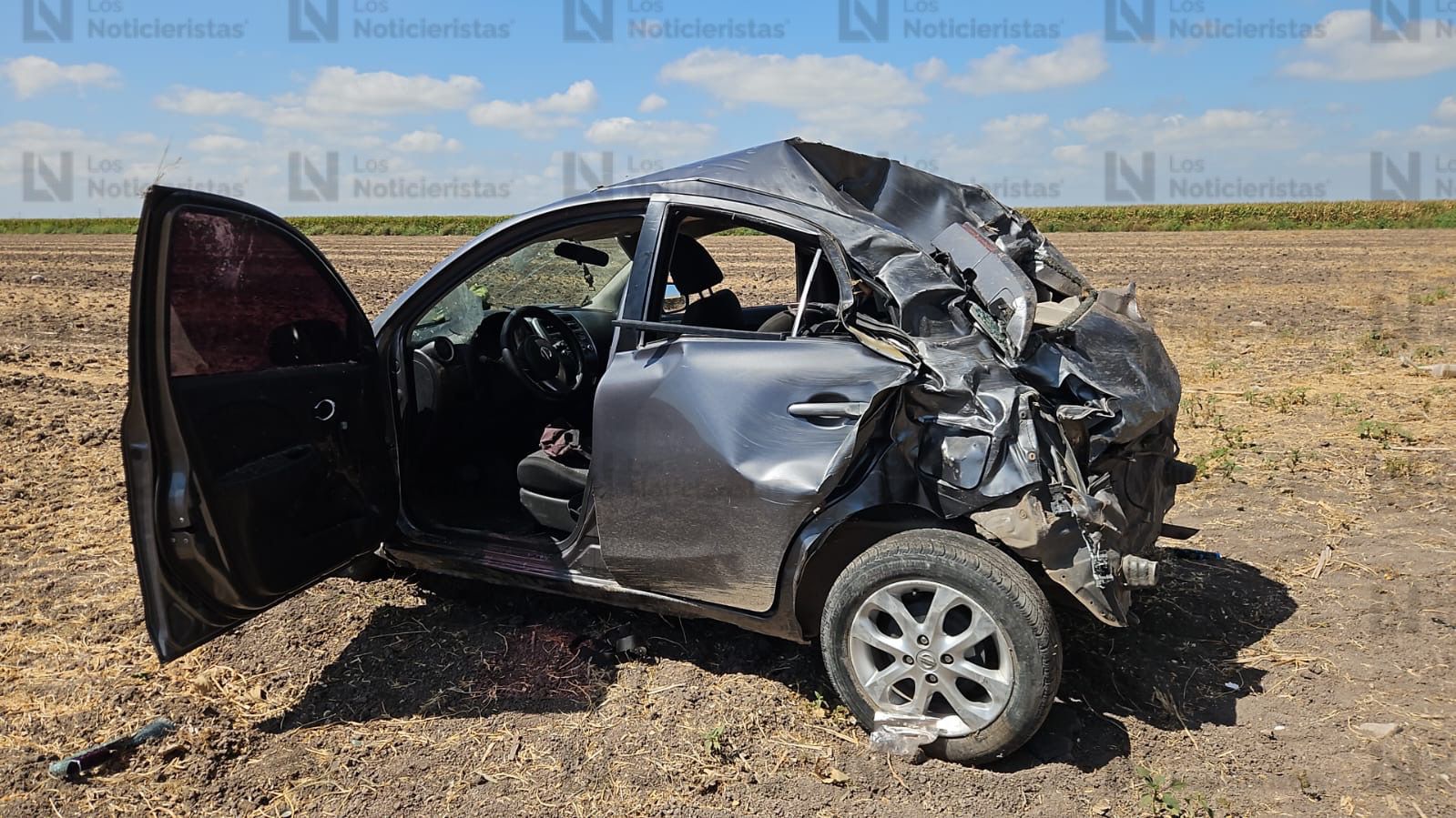 Volcadura sobre La Costera de Culiacán, deja dos lesionados