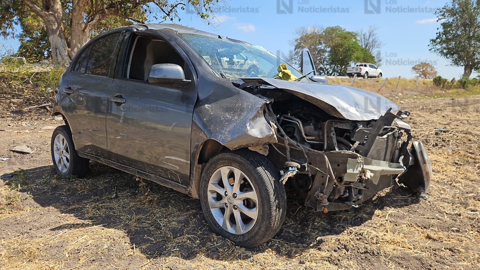 Volcadura sobre La Costera de Culiacán, deja dos lesionados