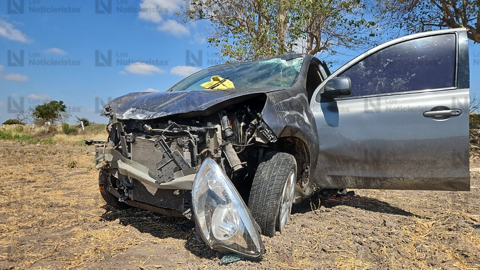 Volcadura sobre La Costera de Culiacán, deja dos lesionados